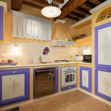 Borgo Mommialla Casa Dell'artista * Gambassi Terme