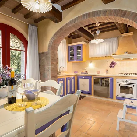 Borgo Mommialla Casa Dell'artista Gambassi Terme