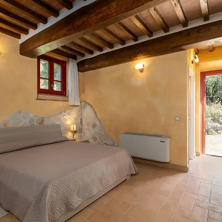 Borgo Mommialla Casa Dell'artista Holiday home *