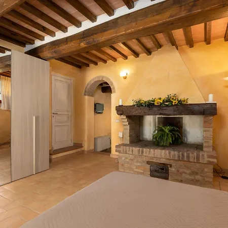 Borgo Mommialla Casa Dell'artista Tatil Evi