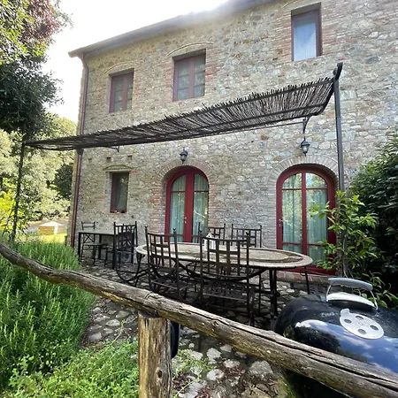 Borgo Mommialla Casa Dell'artista Gambassi Terme